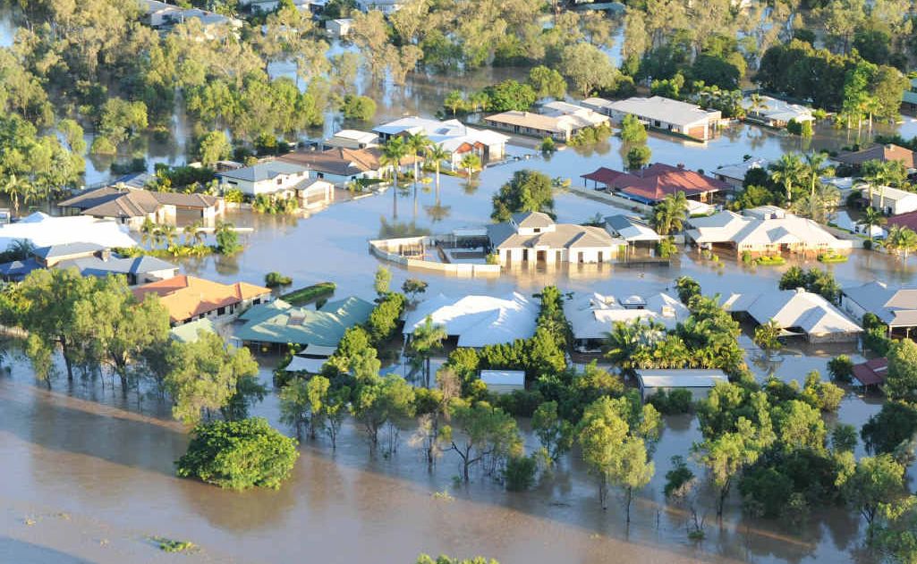 Kidd St as the water peaked December 31, 2010. Kidd St as the water peaked December 31, 2010.
